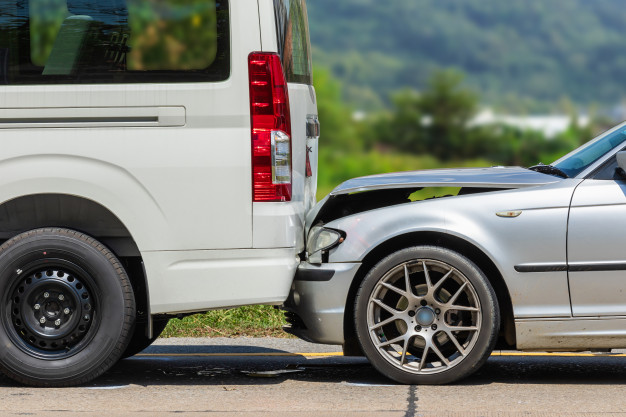 3 Best Benefits of Working with Car Accident Lawyers